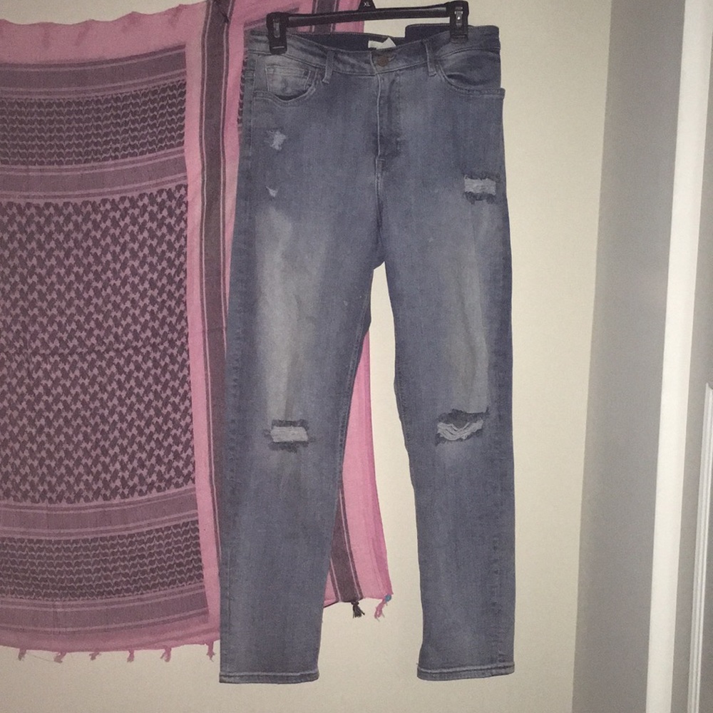 Boyfriend jeans.